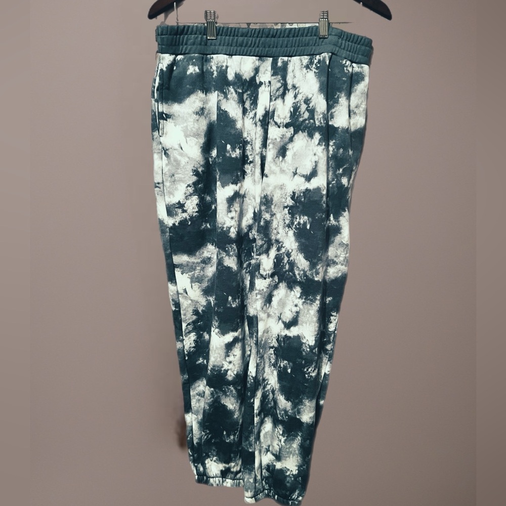 Abound Women’s Blue and White Tie-Dye Joggers, sweatpants, loungewear Size L NWT